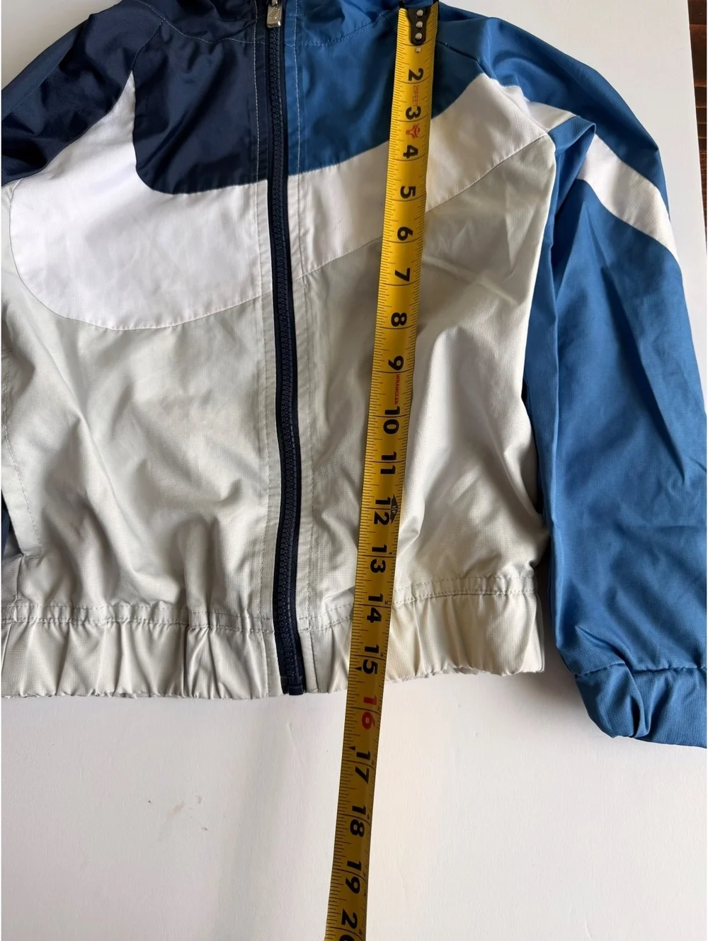 Nike Boys Colorblock Windbreaker Hooded Jacket Big Swoosh Size 6